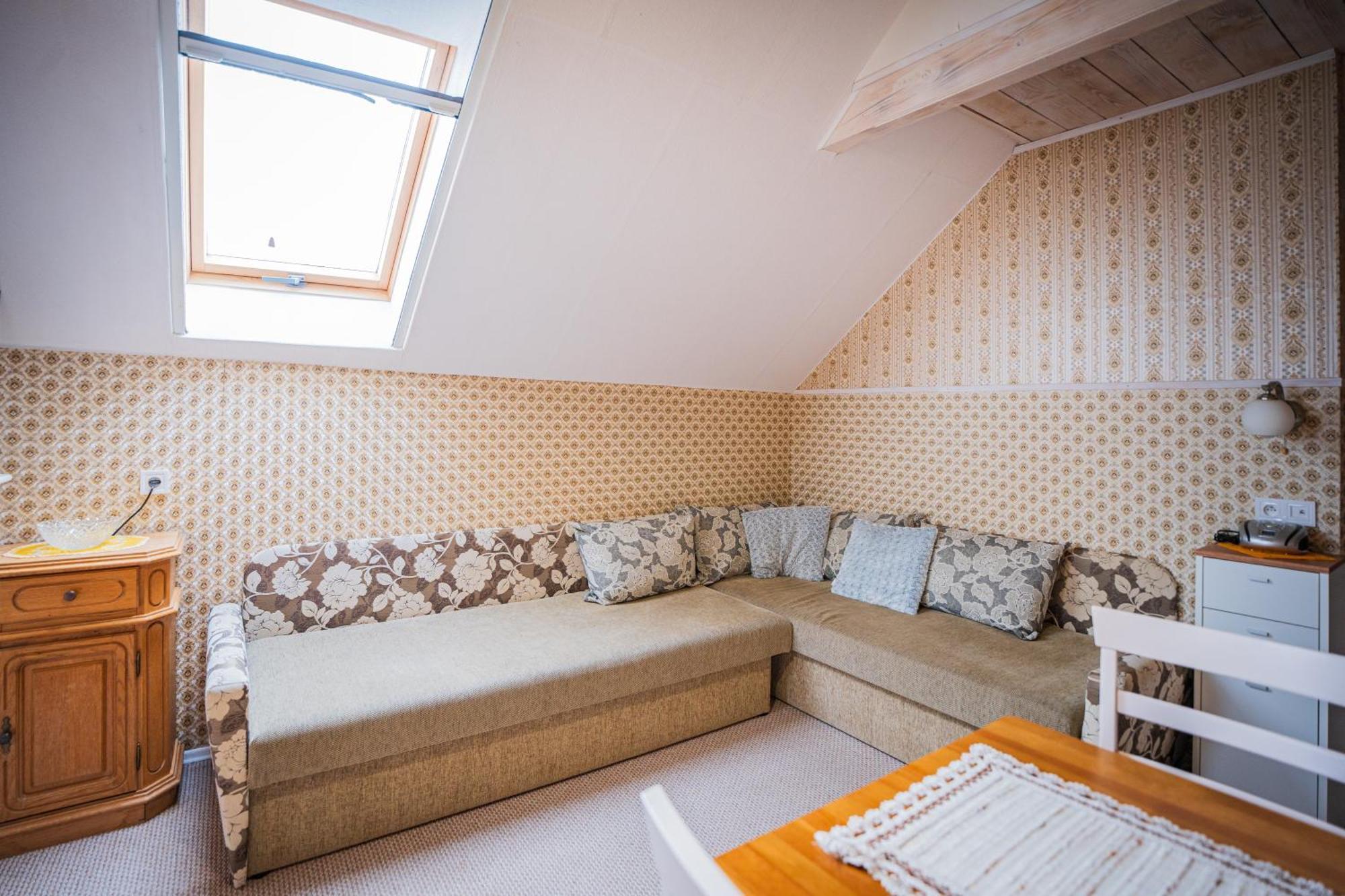 Ferienwohnung Farma Kozi Dvor Rohozna Brezno Exterior foto