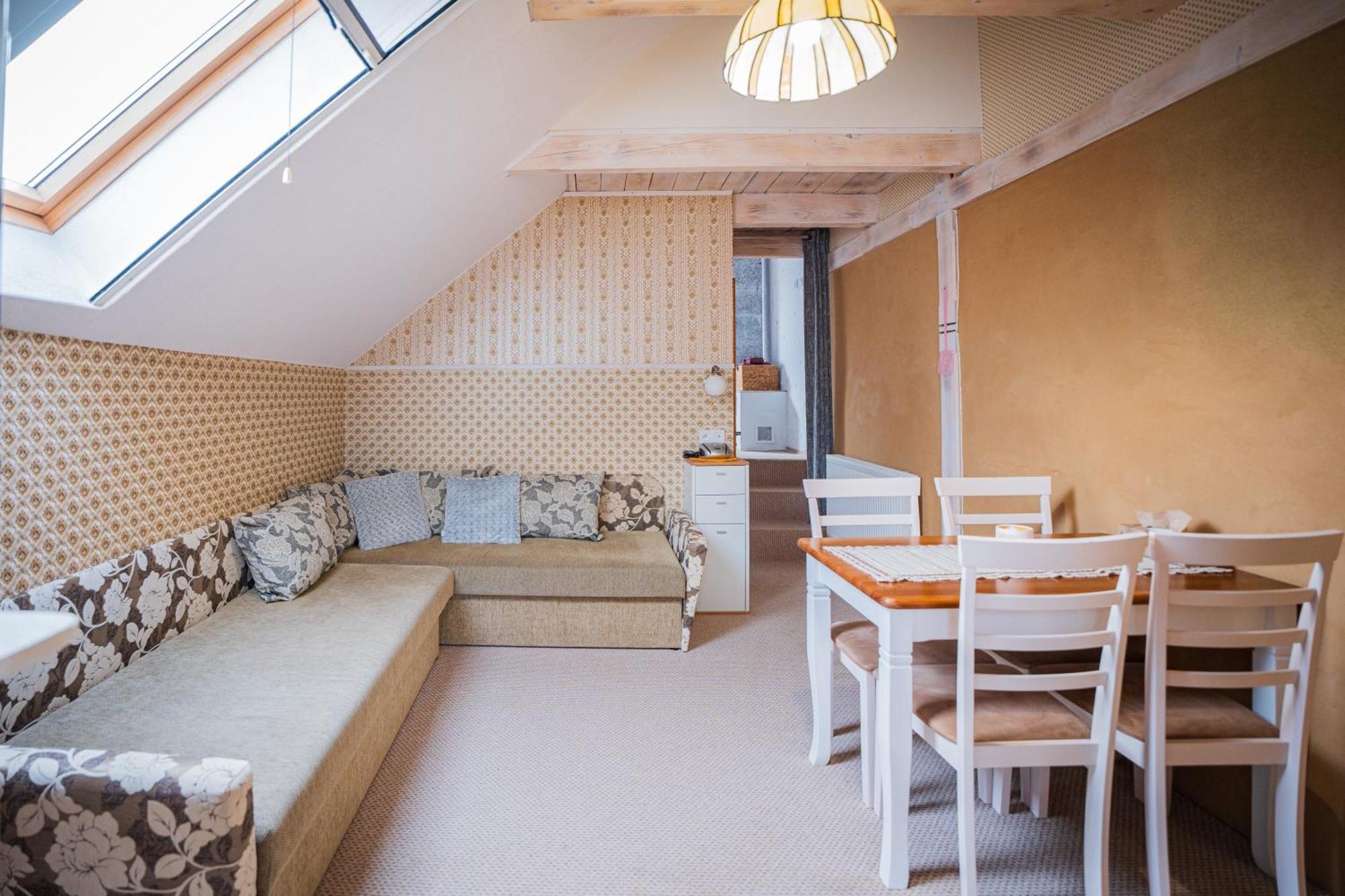 Ferienwohnung Farma Kozi Dvor Rohozna Brezno Exterior foto
