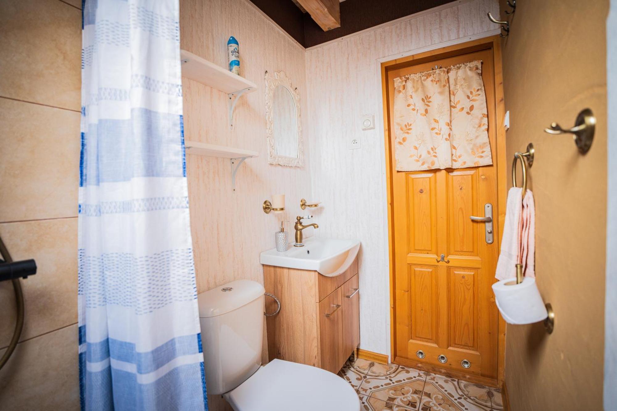 Ferienwohnung Farma Kozi Dvor Rohozna Brezno Exterior foto