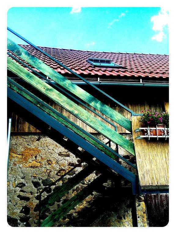 Ferienwohnung Farma Kozi Dvor Rohozna Brezno Exterior foto